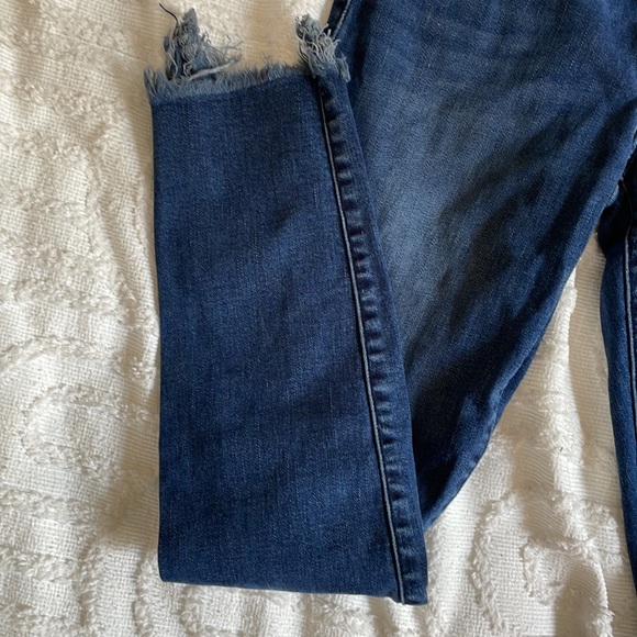 Lucky Brand Blue Denim Ripped Straight Leg Jeans - Picture 2 of 6